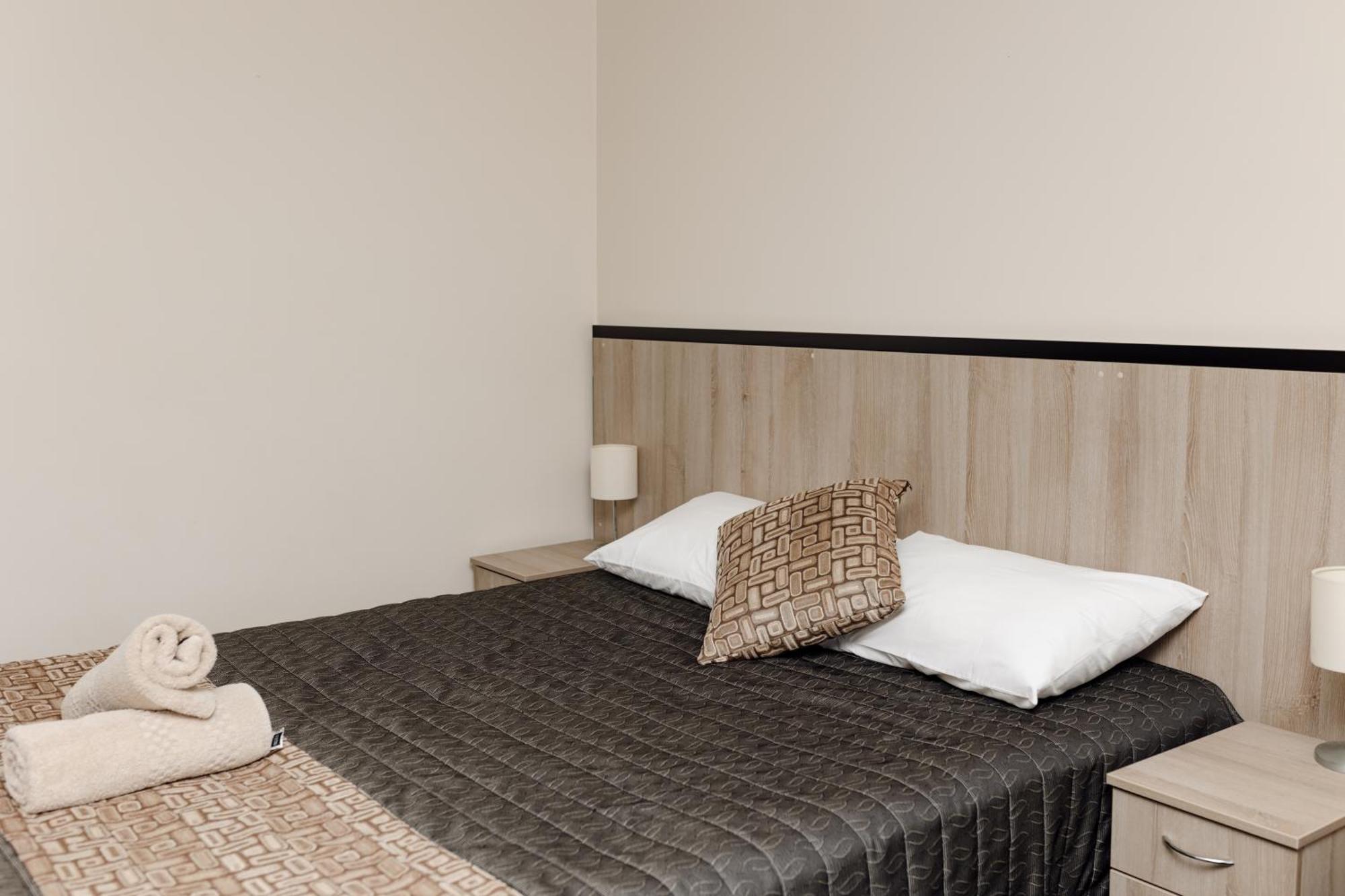 Starline Motor Inn Miles Exterior foto